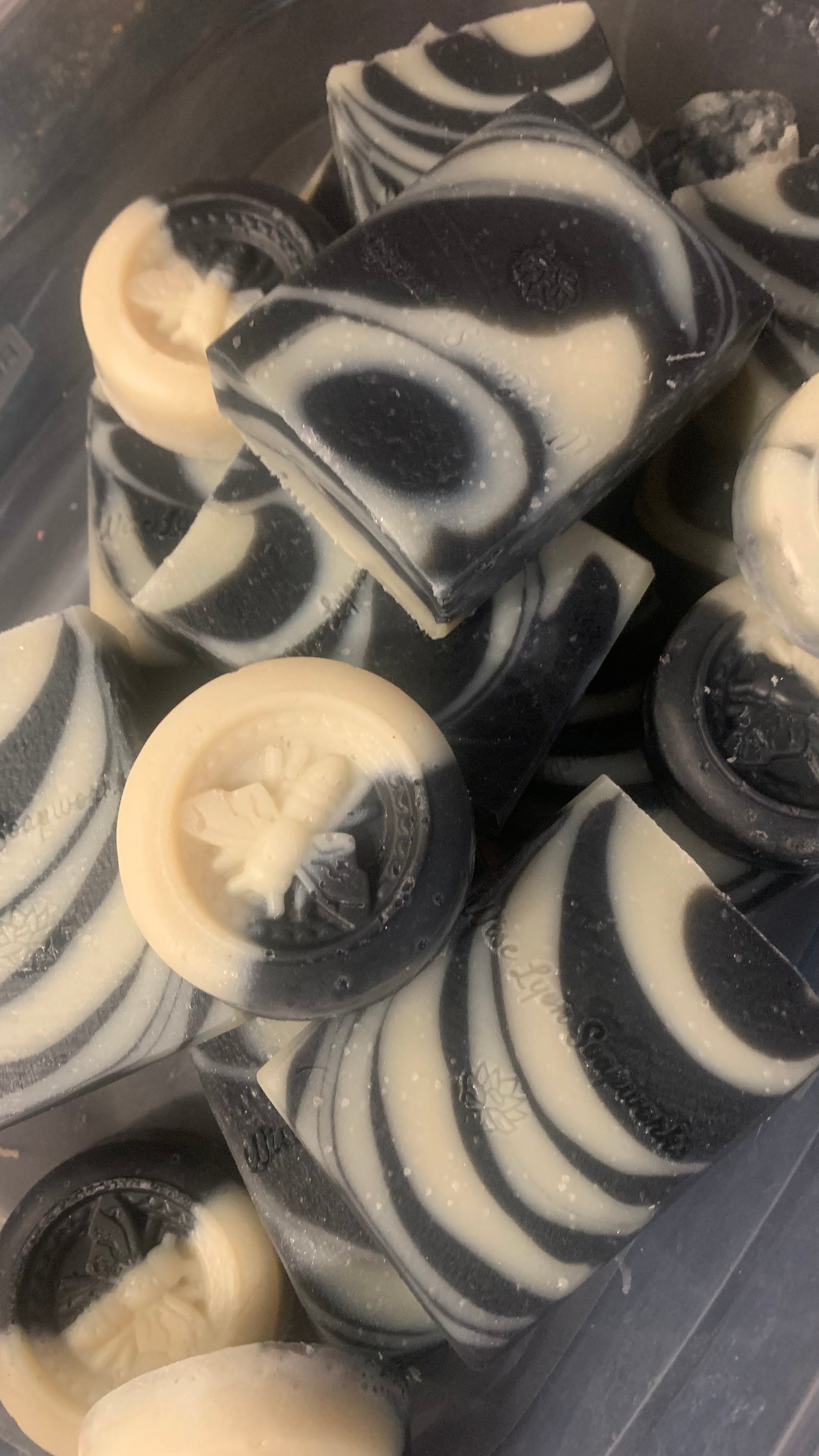 Tea Tree & Charcoal Facial  natural Soap - Wiselyonsoapworks