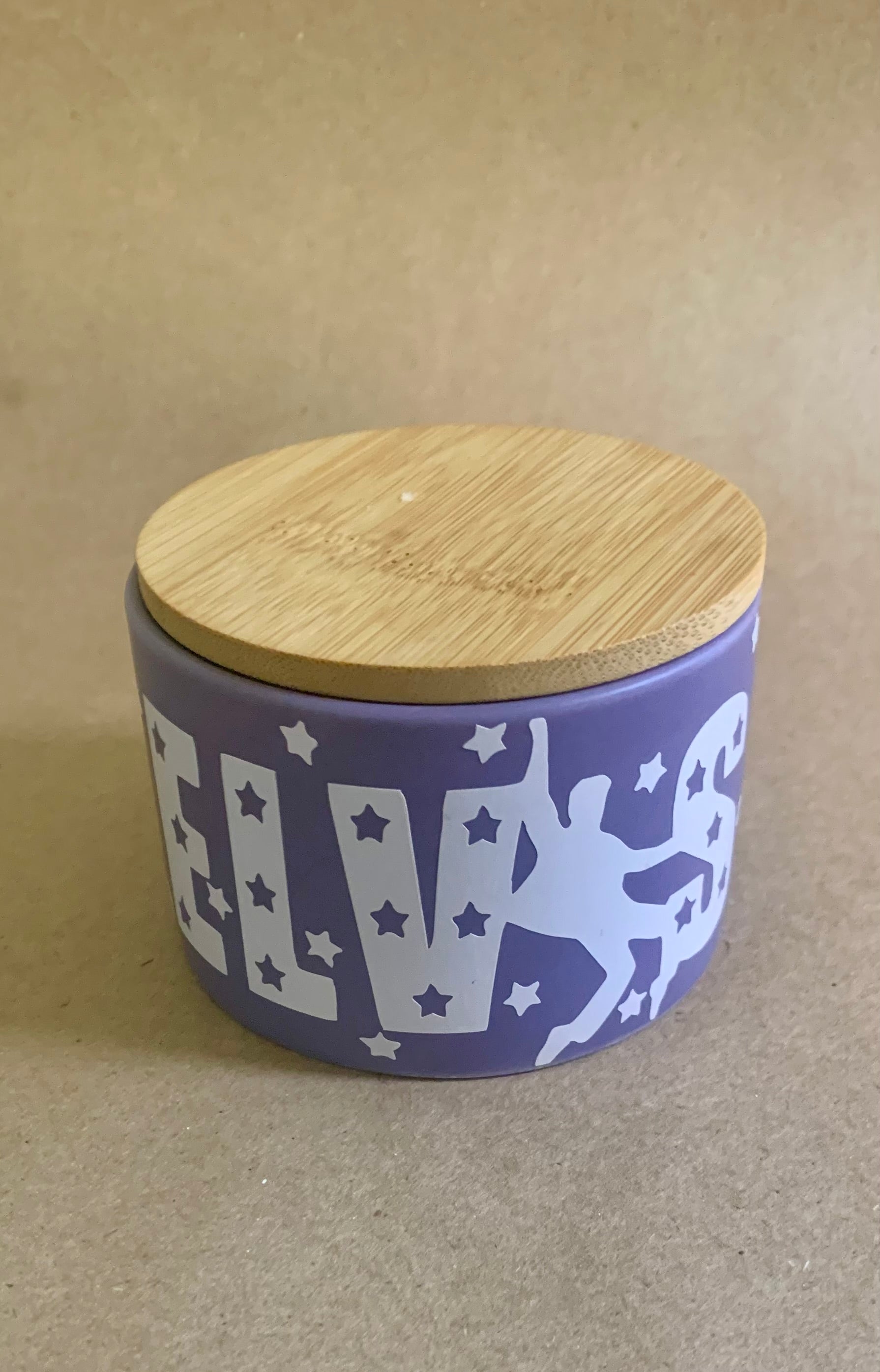 Velvet Vanilla scented 8 oz Elvis candle - Wiselyonsoapworks