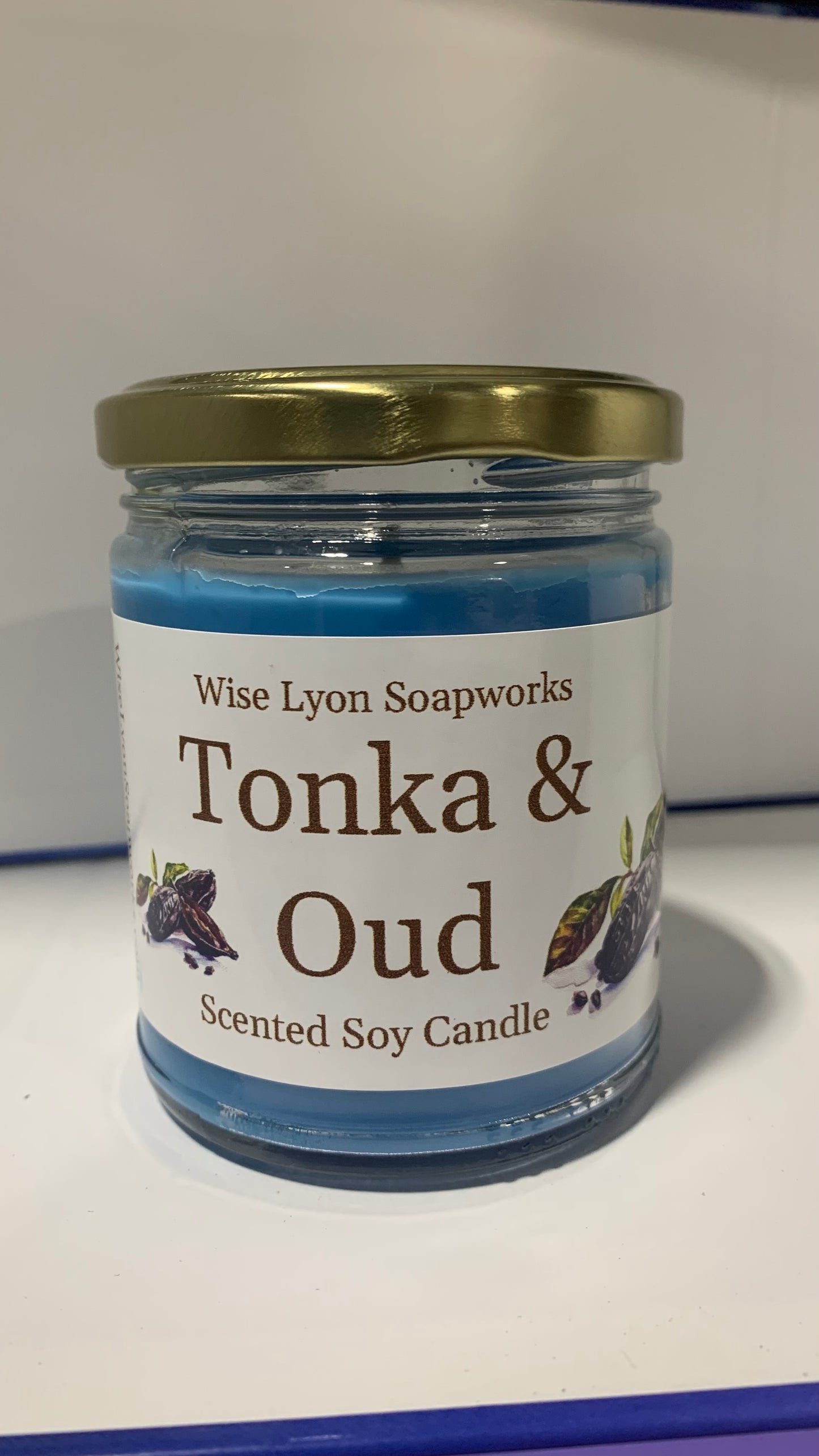 Tonia & Oud Scented Soy Candle