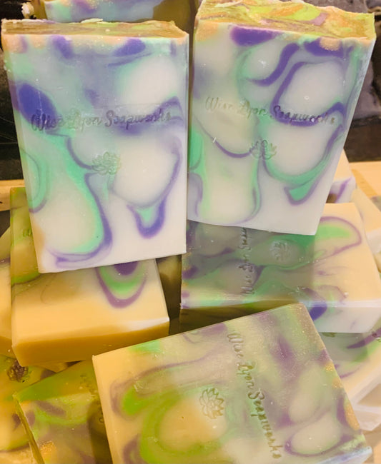 Sweet Lavender all natural Soap, handmade soap, vegan - Wiselyonsoapworks