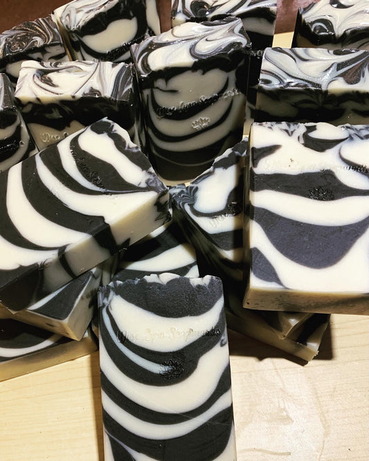 Tea Tree & Charcoal Facial  natural Soap - Wiselyonsoapworks
