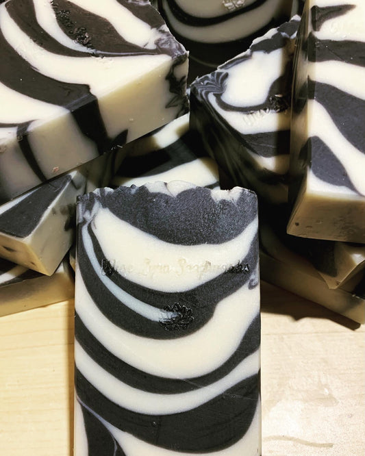 Tea Tree & Charcoal Facial  natural Soap - Wiselyonsoapworks